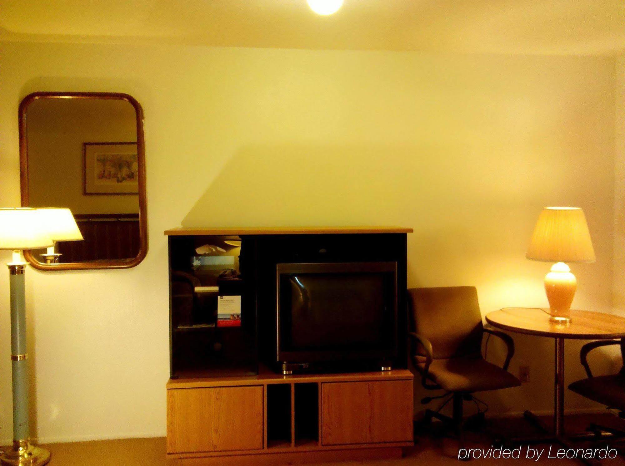 Maple Inn And Suites Los Banos Kamer foto